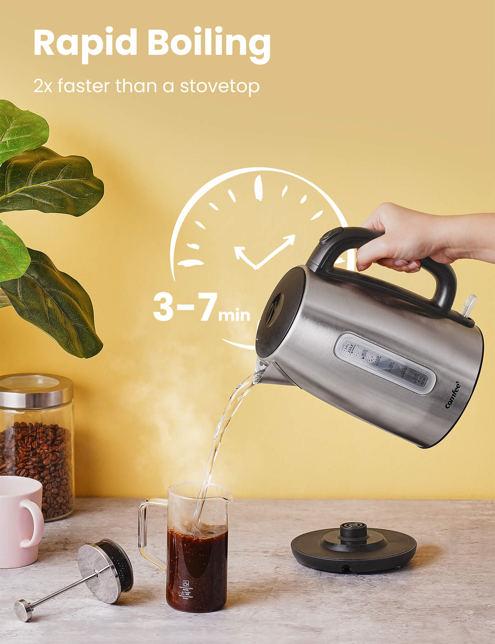Use comfee stainless steel electric kettle to boil water to make a cup of coffee